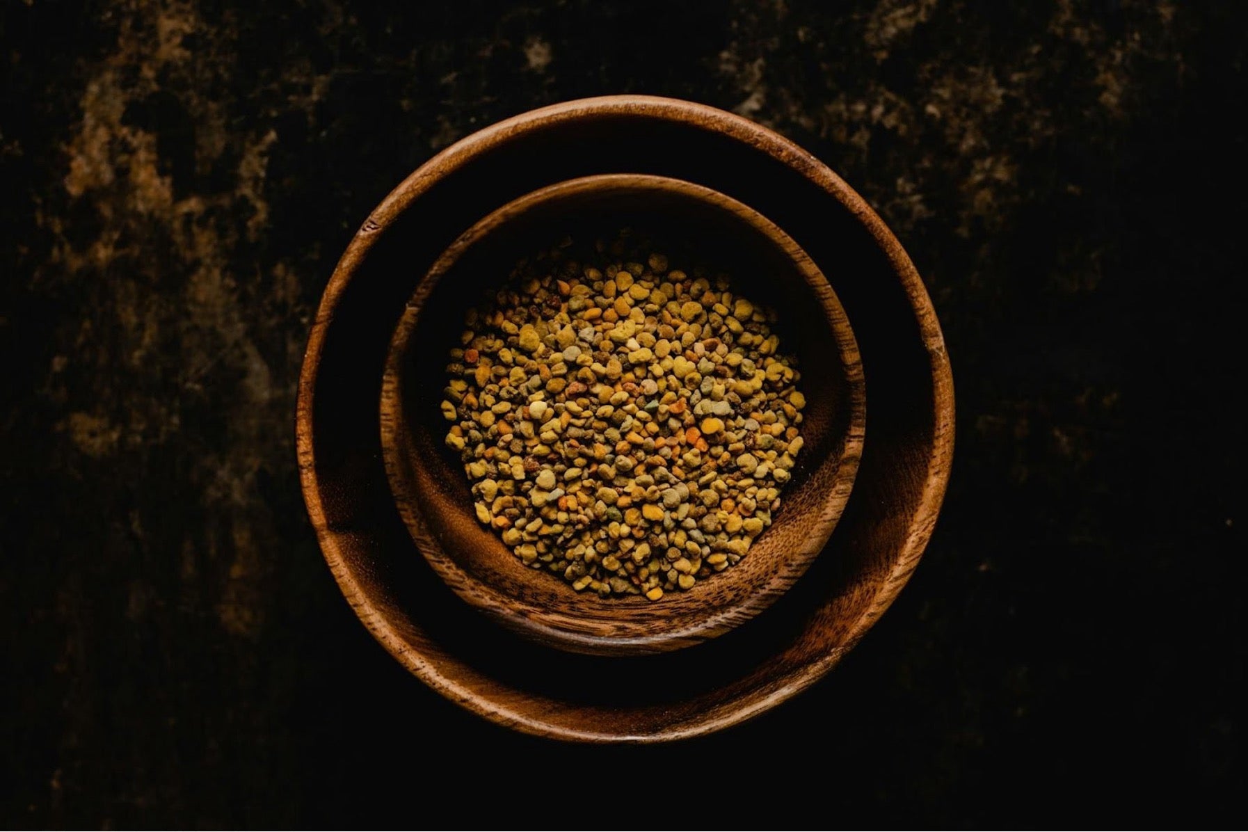 Shilajit vs Bee Bread: Uses & Side Effects