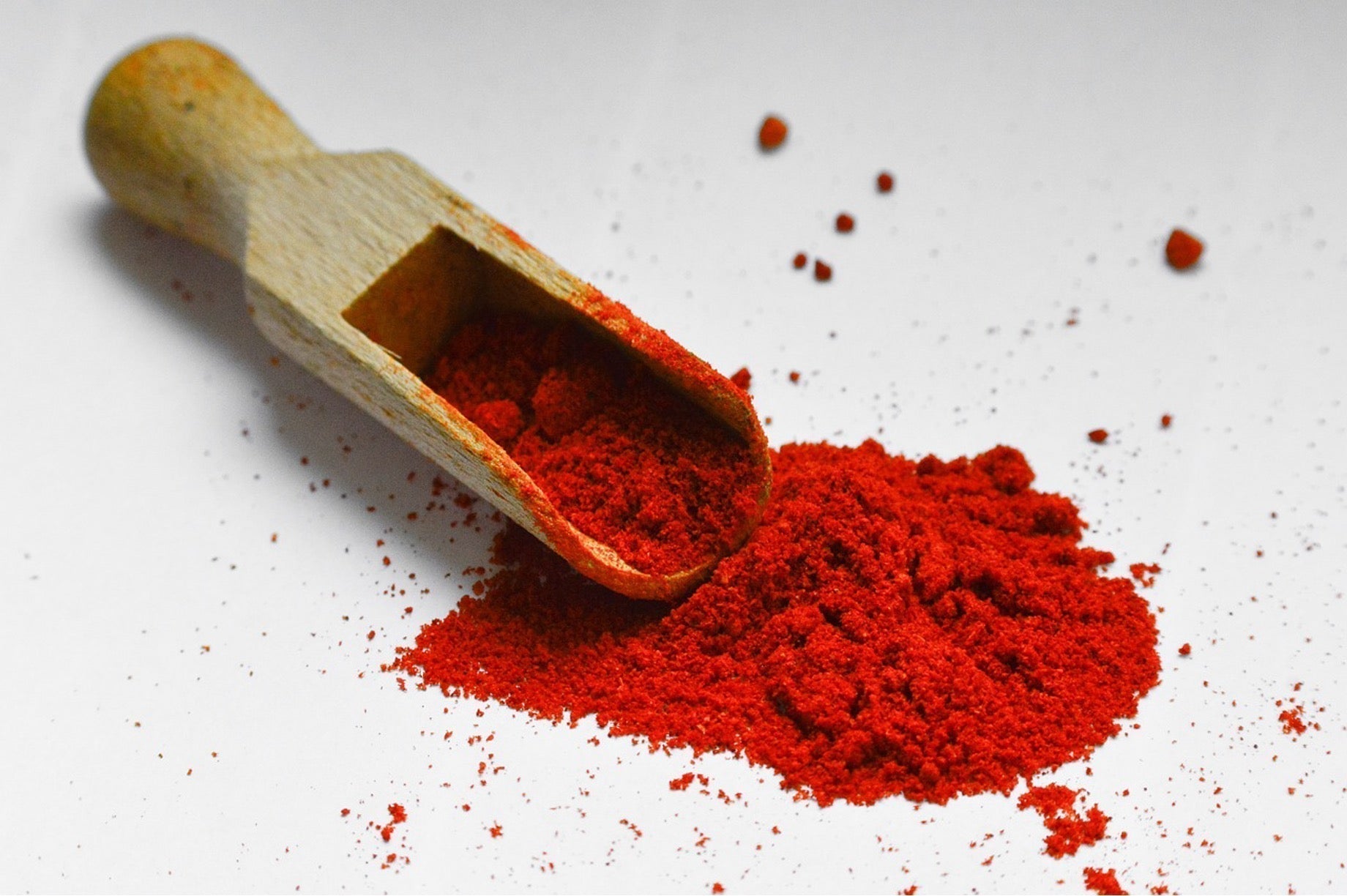 Shilajit vs Astaxanthin: Uses & Side Effects